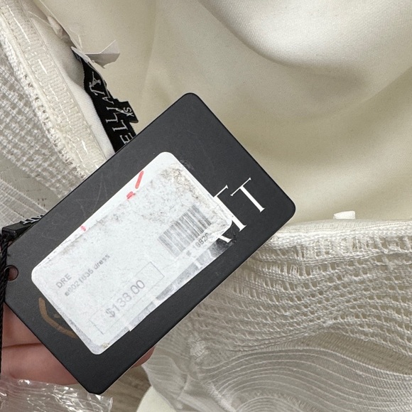 Elliatt White Strapless Dress Size XS NWT - Picture 3 of 3